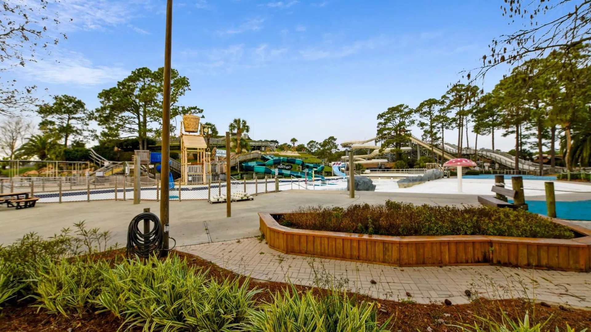Apartment Continental #311 By Book That Condo Panama City Beach United States